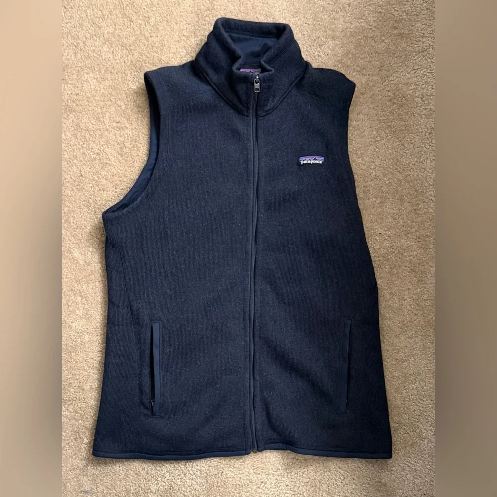 Patagonia Women’s Navy Full-Zip Fleece Vest - Picture 1 of 3